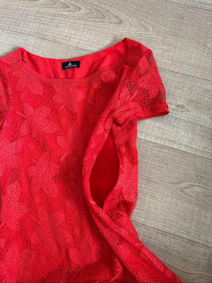 Robe rouge en dentelle One Step taille 38 TBE - photo numéro 9
