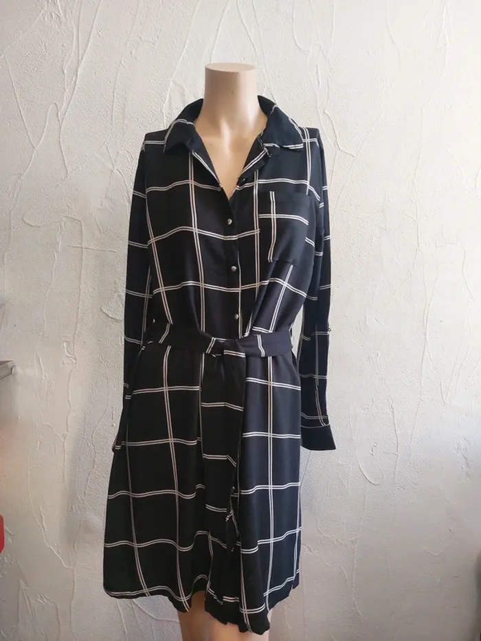 Robe chemise chic à carreaux - Anna Karel