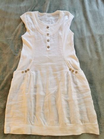 Robe blanche en lin