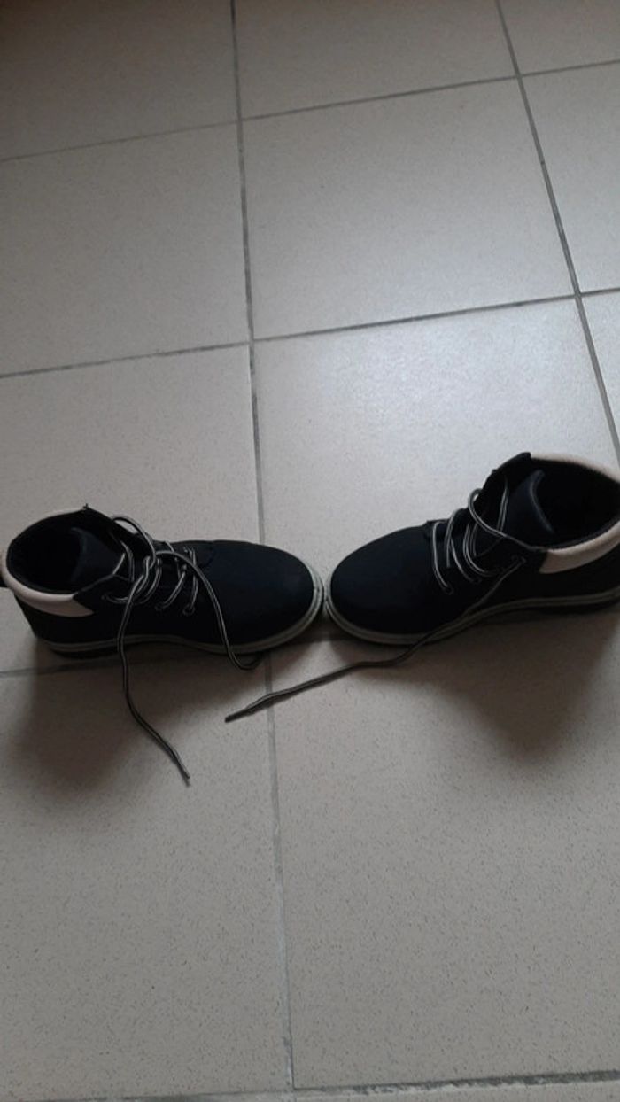 Boots mixtes taille 34 - photo numéro 3