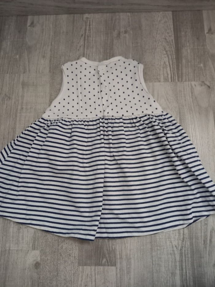 Robe bébé - photo numéro 3