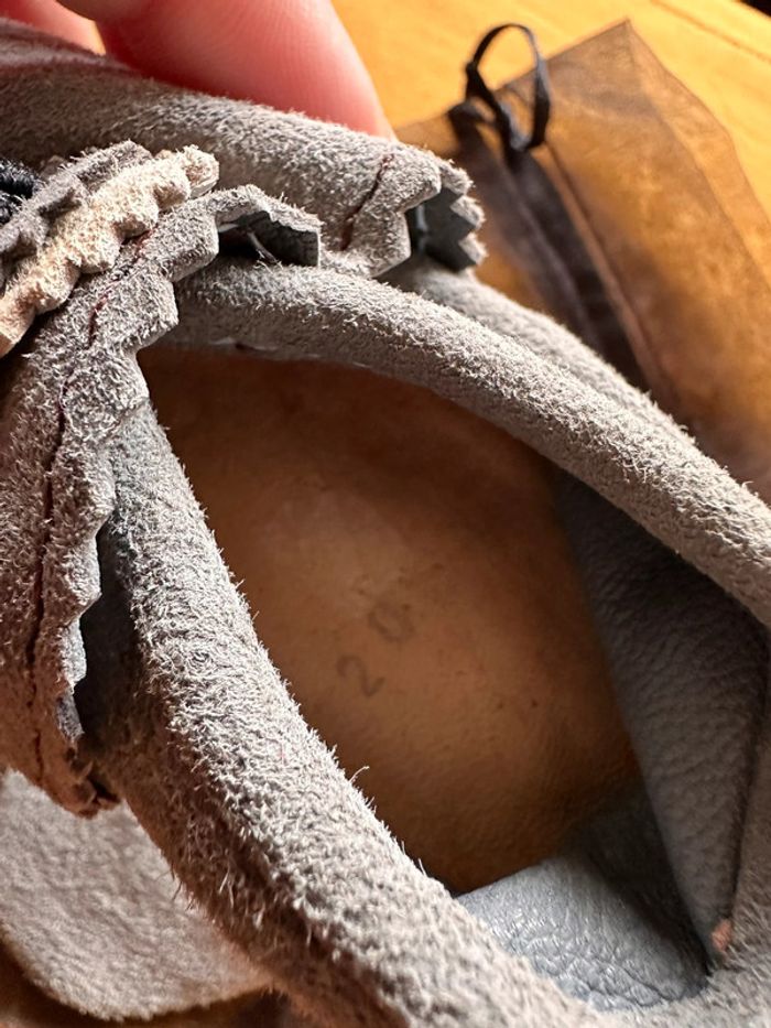 Chaussons taille 20 neuf - photo numéro 2
