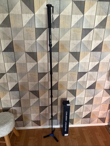 Monopod neewer