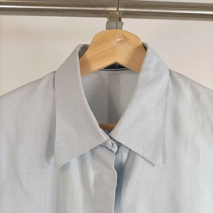 Chemise bleu clair manches courtes - Alain Figaret - Taille 40 Neuve A528 - photo numéro 2