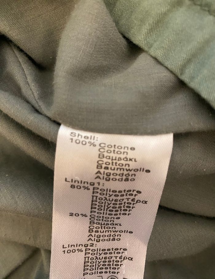 Veste avec capuche pour femme , en très bon état , taille unique 38/40 - photo numéro 5