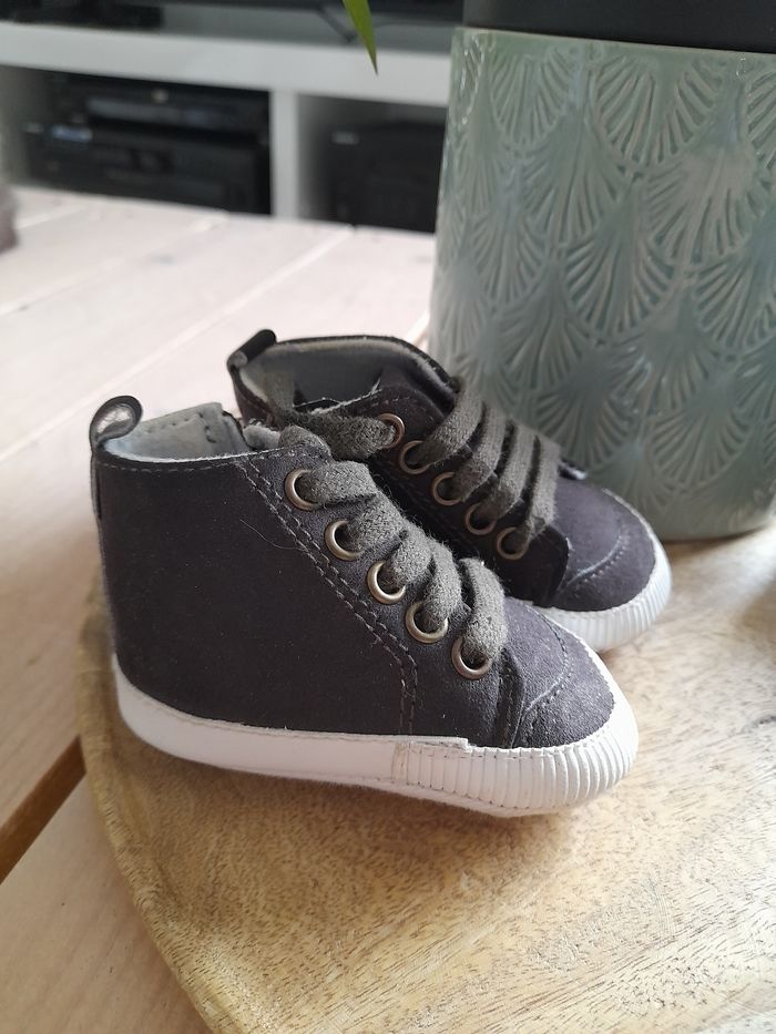 NEUF Lot Chaussures Bébé - photo numéro 2