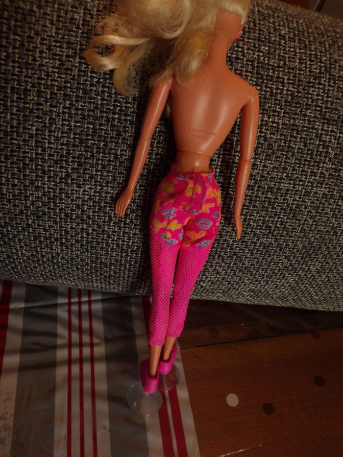 Poupée mannequin articulée 1993  Mattel Malaysia - photo numéro 2