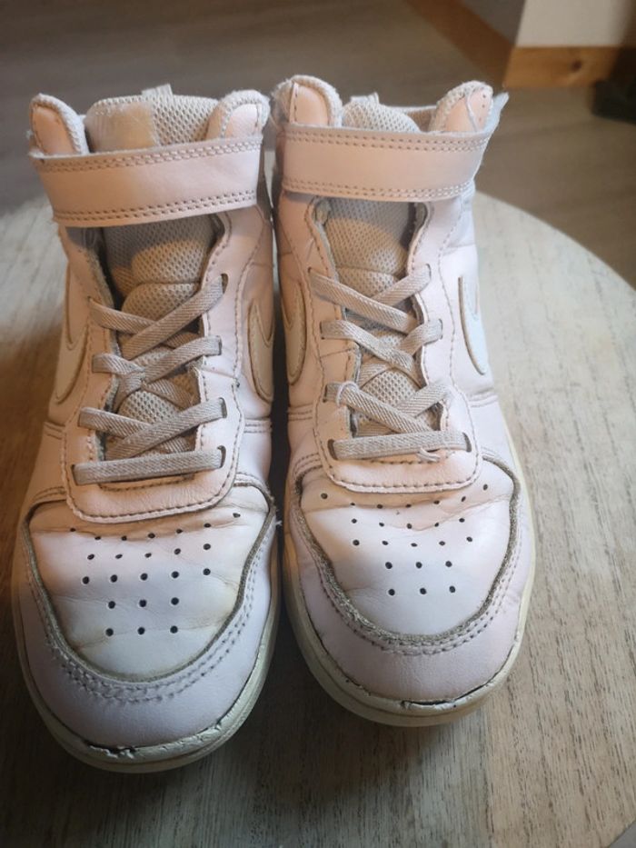 Chaussure montante Nike T35 fille - photo numéro 2