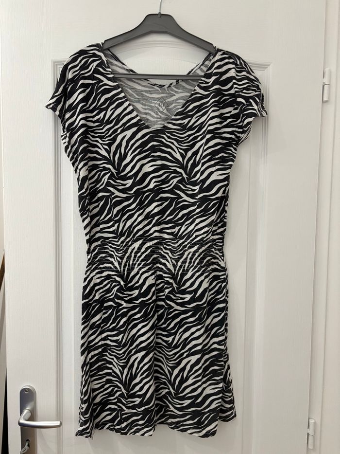 Robe zébrée - photo numéro 2
