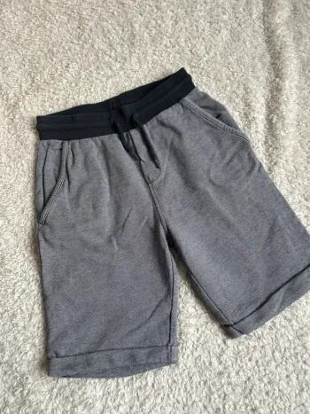 Short gris