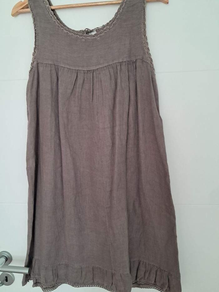 Robe trapèze en lin taupe - photo numéro 5