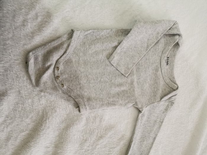 Lot 11 bodies 3 mois - photo numéro 5