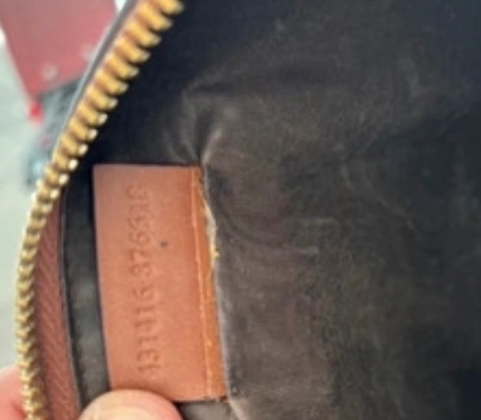 Pochette Gucci en cuir marron - "L’Aveugle par Amour" - photo numéro 6