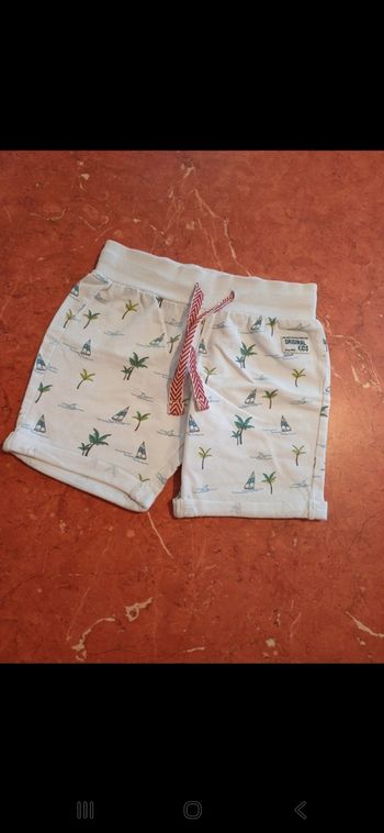 Short garçon taille 3 ans