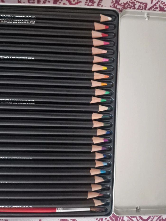 Boite crayon couleur aquarelle - photo numéro 2