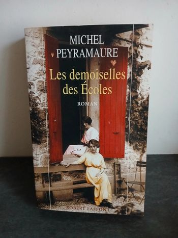 Les demoiselles des écoles