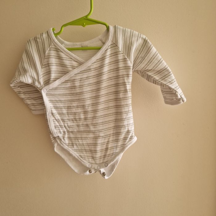 1 an body cache coeur rayé