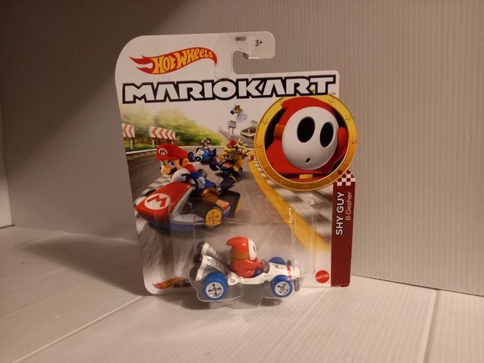 Hotwheel mario kart shy guy b dascher
