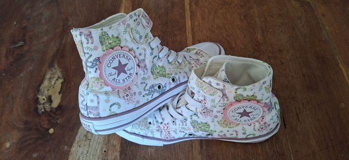 Magnifiques Converses Chuck Taylor fille - photo numéro 2