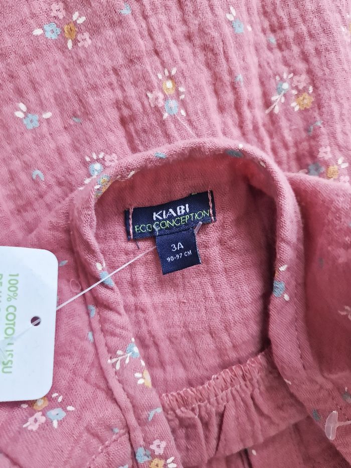 Kiabi - Blouse en maille crêpée, manches courtes - Vieux rose - Neuve avec étiquette ! (3 ans) - photo numéro 3