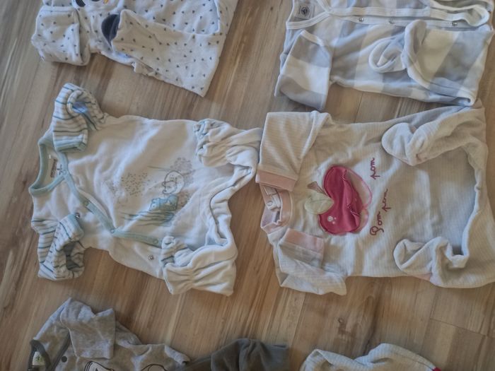 Lot 8 pyjamas 9M - photo numéro 3