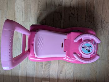 Smoby porteur auto Minnie