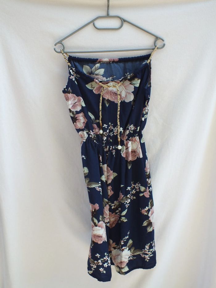 Robe à bretelles