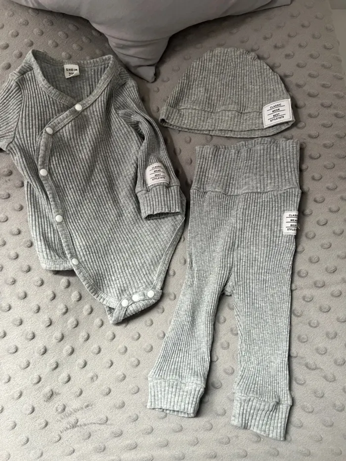 ensemble 3 pièces bébé
