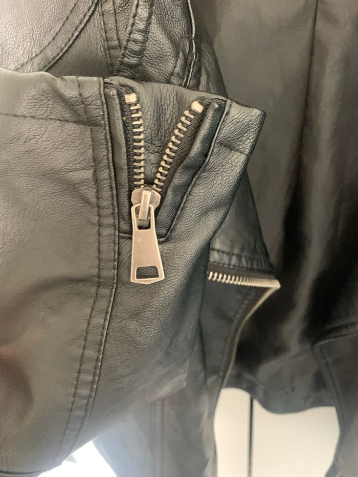 Veste en similicuir - photo numéro 2