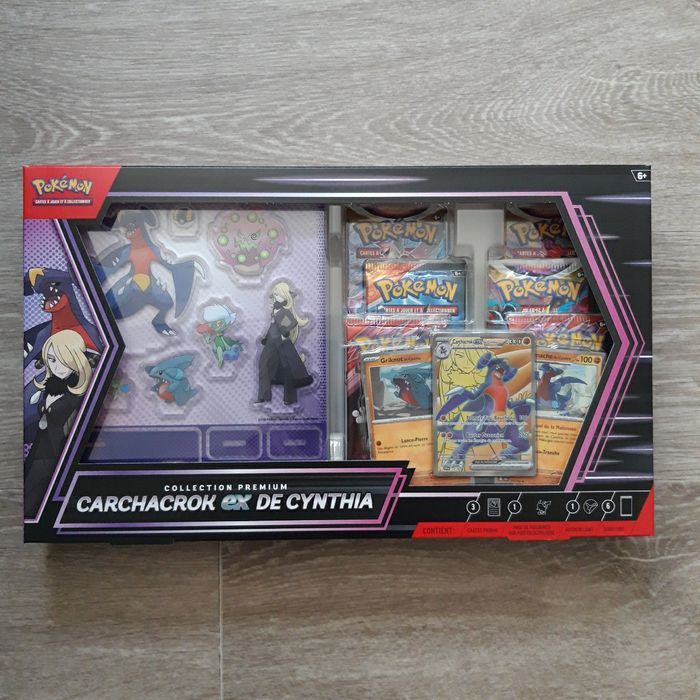 Coffret Pokémon Collection Premium Carchacrok EX de Cynthia NEUF