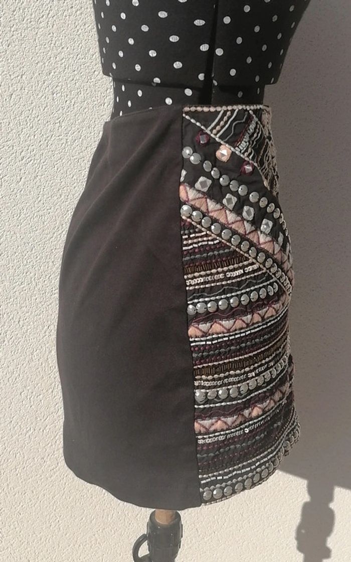 Mini-jupe ethnique bijoux broderie noir rose argenté Taille L Pimki - photo numéro 6