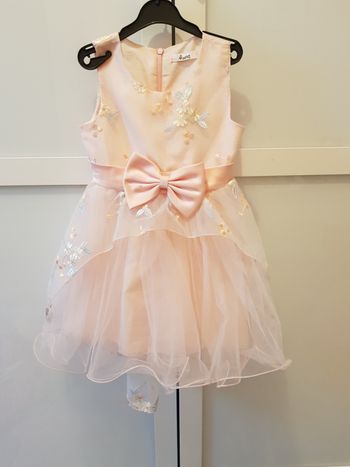 Robe avec détails broderie