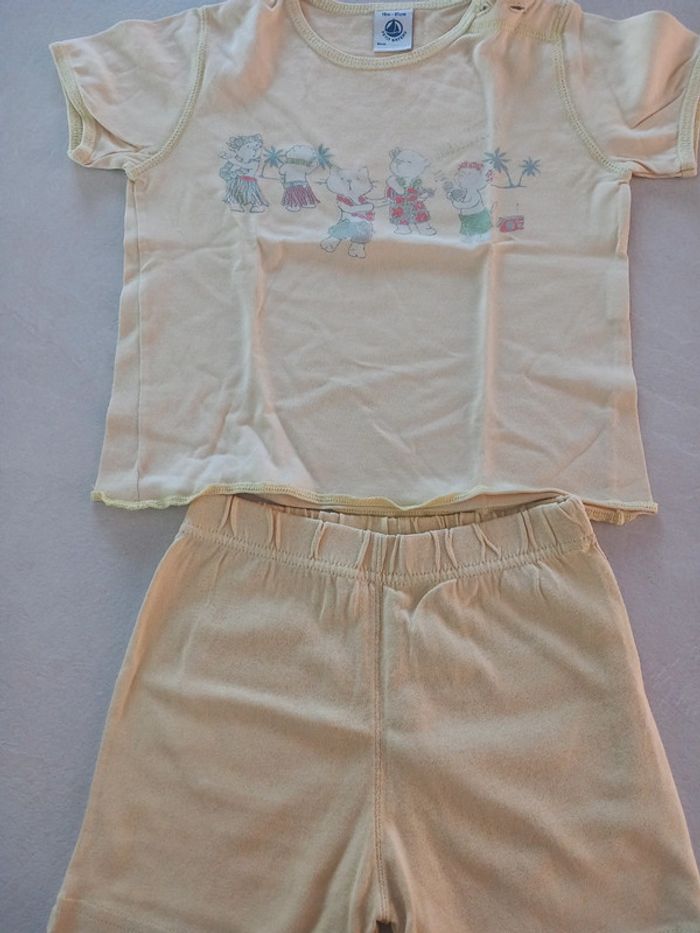 Ensemble petit bateau