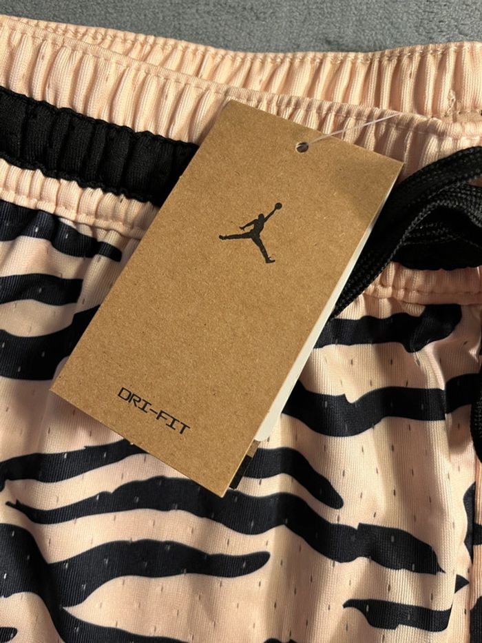 Short en mesh Jordan Dri-Fit motif Tiger Stripes – Taille L - photo numéro 3