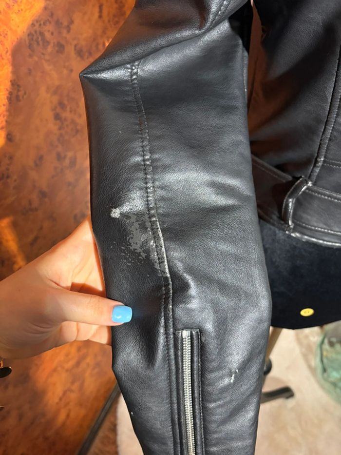 Perfecto en simili cuir noir ZARA - Taille S - photo numéro 4