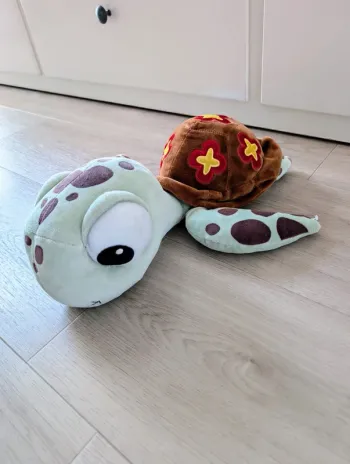 Peluche tortue Némo