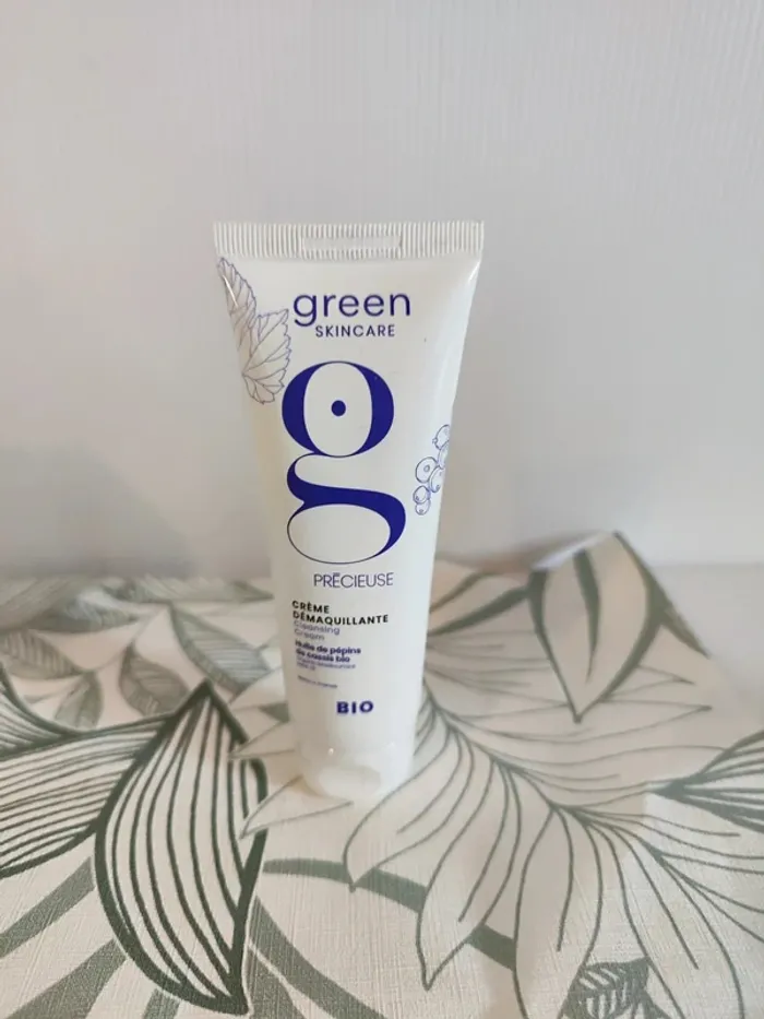 Green skincare creme demaquillante precieuse 75ml valeur 12€ à utiliser 9 mois après ouverture