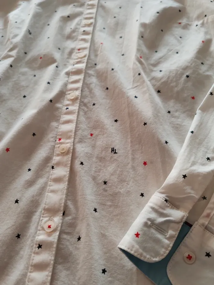 Chemise femme Tommy Hilfiger étoiles – Fitted Shirt – Taille 36/38 – Neuve - photo numéro 2
