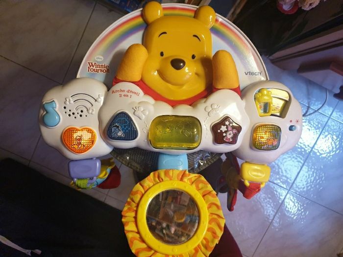 Lot Winnie l'ourson gigoteuse + tableau ludique et sonore - photo numéro 4
