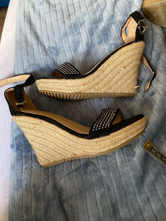 Chaussure compensée