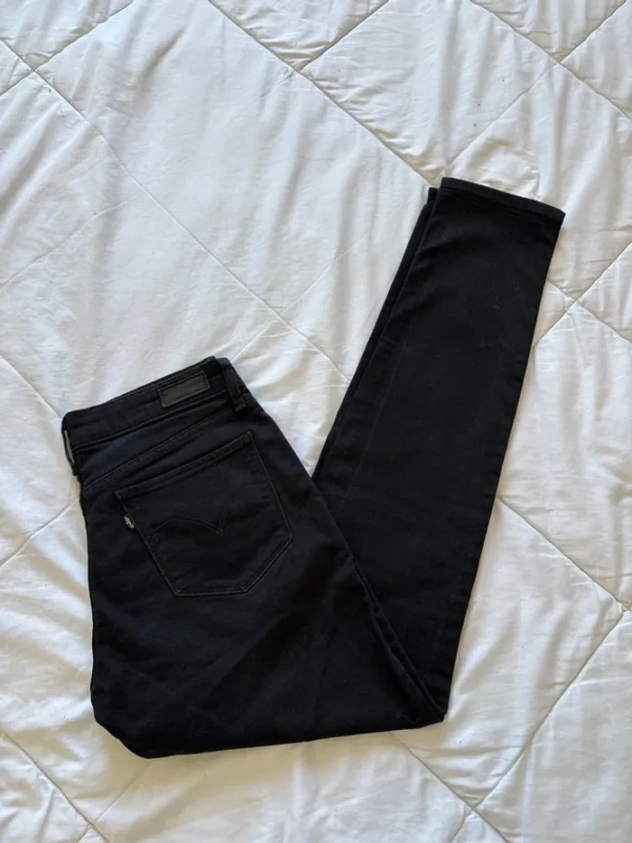 Jean levi’s noir demi curve slim skinny femme mi taille / taille basse taille S/36 L32 - photo numéro 2