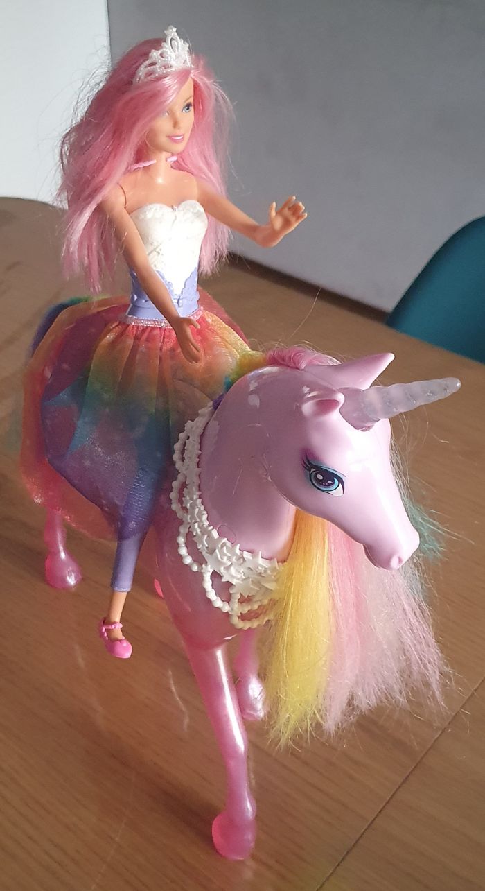Barbie dreamtopia avec licorne - photo numéro 9