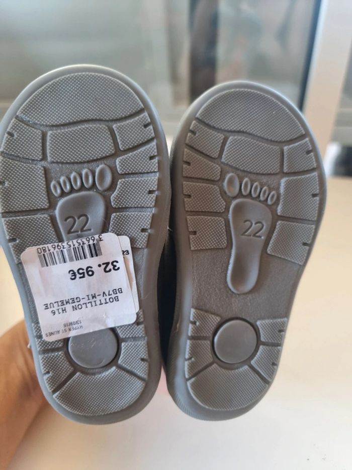 Chaussures / bottillons bébé - photo numéro 6