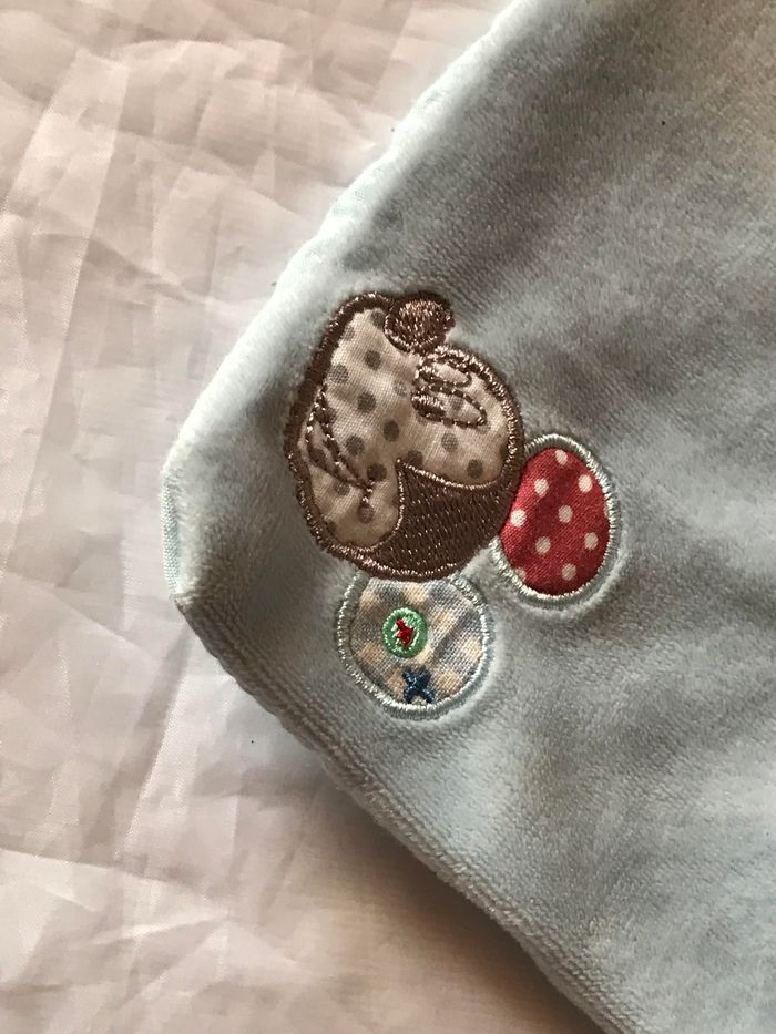 Petit Doudou Tissu Bleu Clair Carré Petite Tête Mickey Mouse Côté Accessoire Petits Enfants Bébés