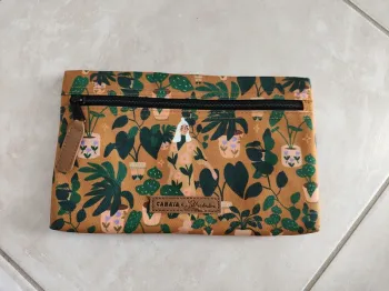 Pochette Cabaia édition limitée