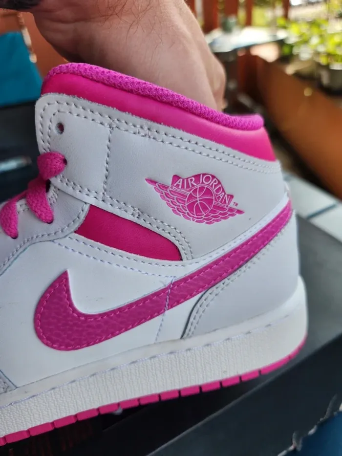 Nike air jordan 1 Mid Taille 38 femme Neuves blanc fuchsia - photo numéro 6