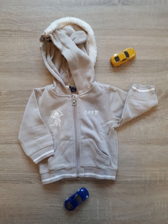 Sweat a capuche zippé kiabi