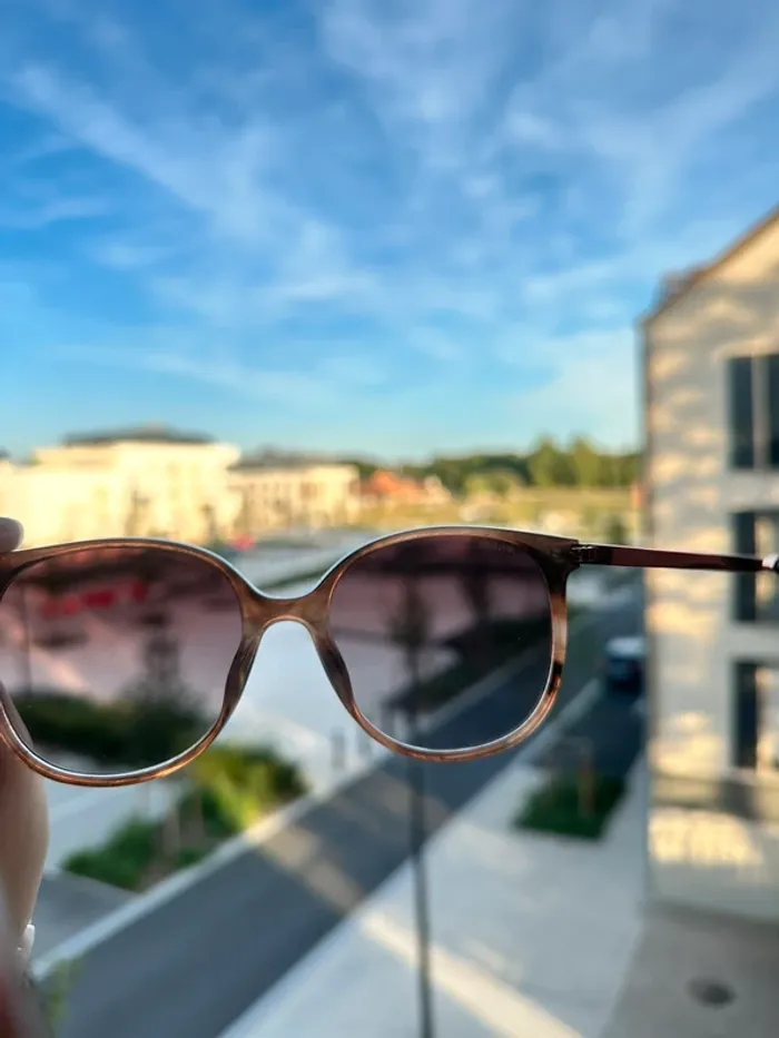 Lunettes de soleil - photo numéro 6