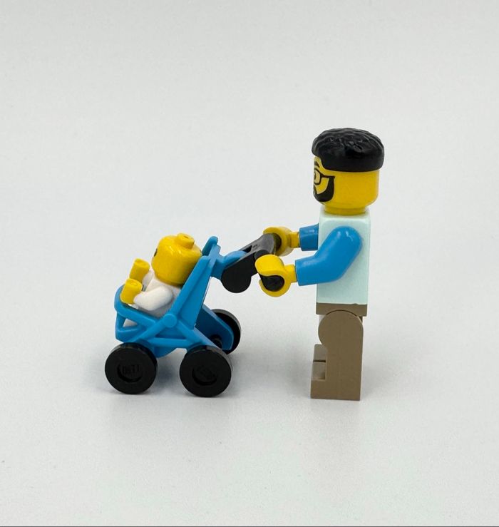 Lego City : Papa promène son Bébé dans la Poussette - NEUF - photo numéro 5
