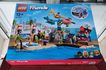 Neuf - LEGO Friends 41737 Le parc d’attractions à la plage